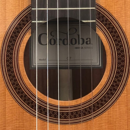 Cordoba C7