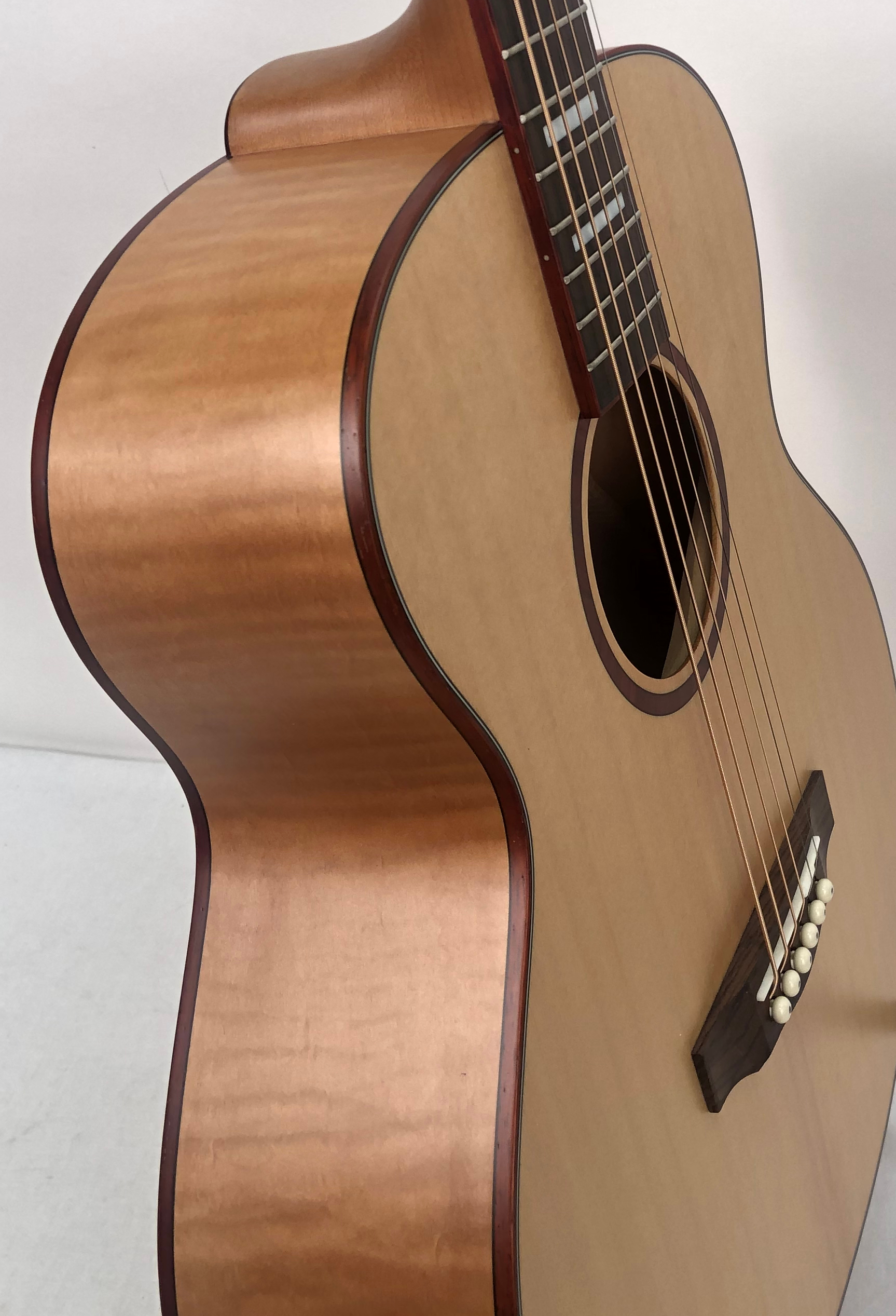 Guild Jumbo Jr. Reserve Maple Acoustic/ Electric Guitar, 2020